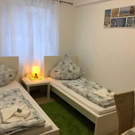 Pension Laatzen Πανσιόν Laatzen