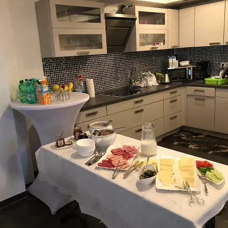 Πανσιόν Pension Laatzen